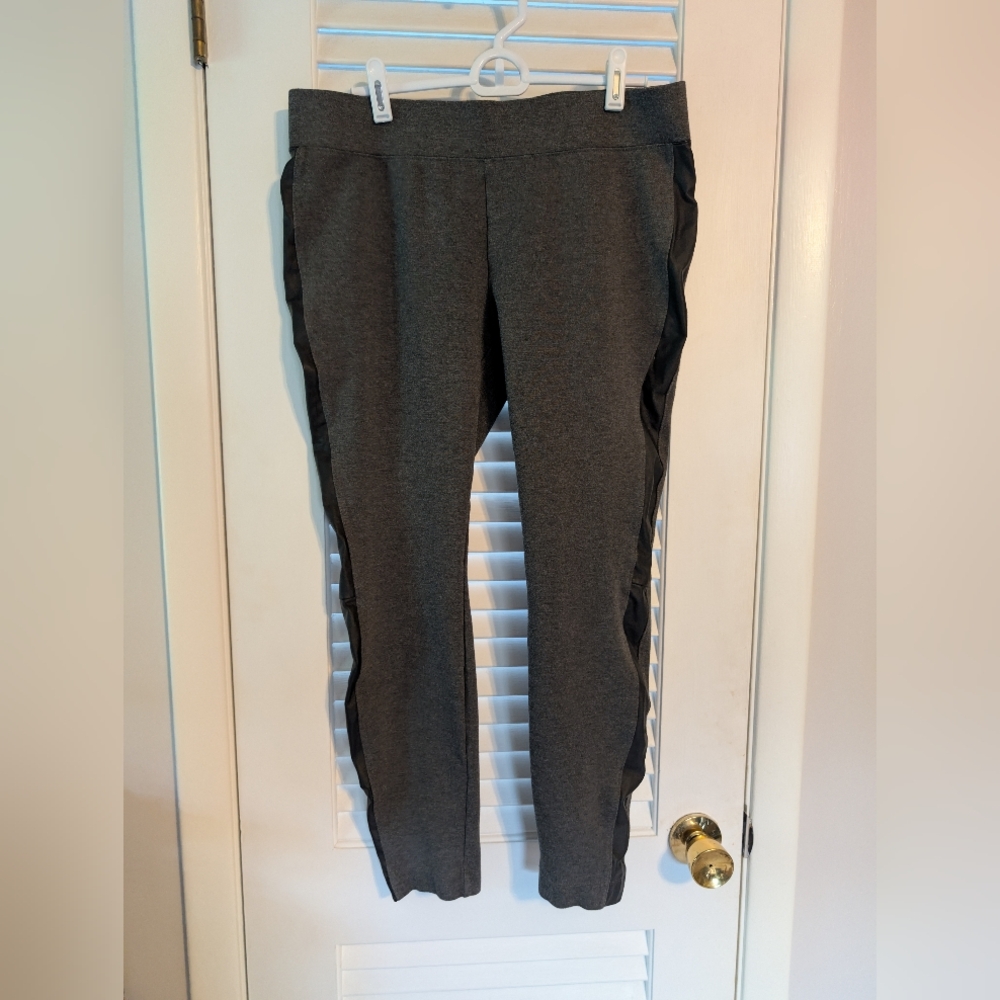 White House Black Market Medium Gray Leggings With Black Pleather Stripe Side